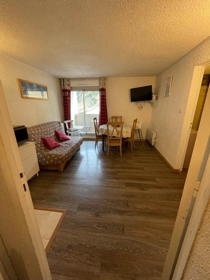 Apartment Cozy: Ski-in For 2-4 Guests *